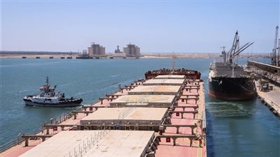 ميناء دمياط يستقبل 13541 طن خردة ويصدر 5399 طن بضائع متنوعة 
