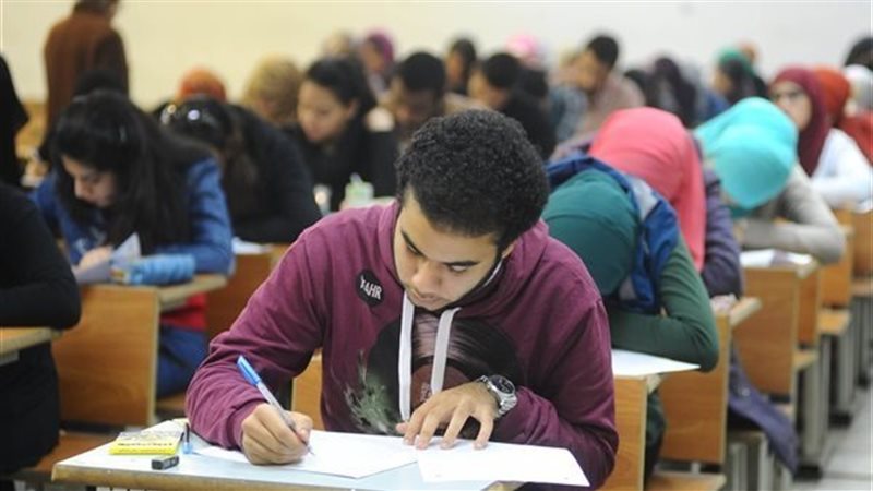 الامتحانات