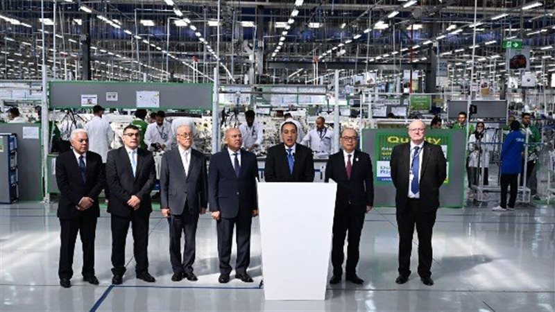 جانب من الافتتاح 