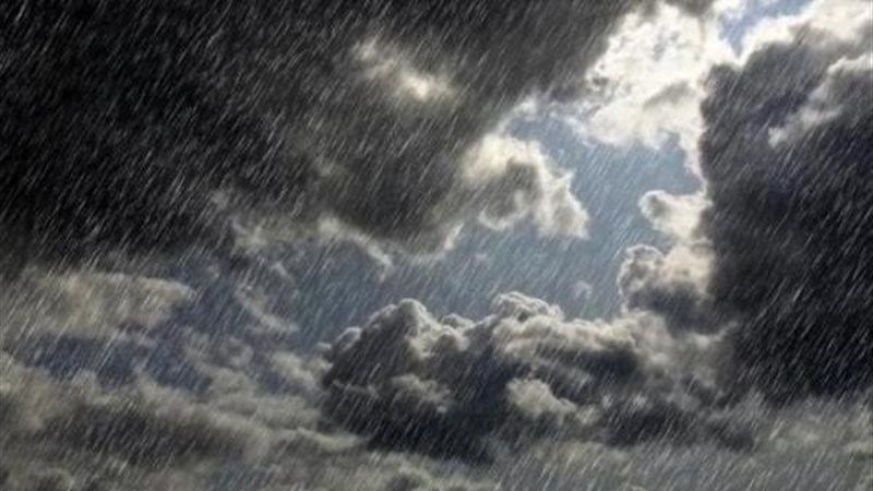 سُحب ممطرة 
