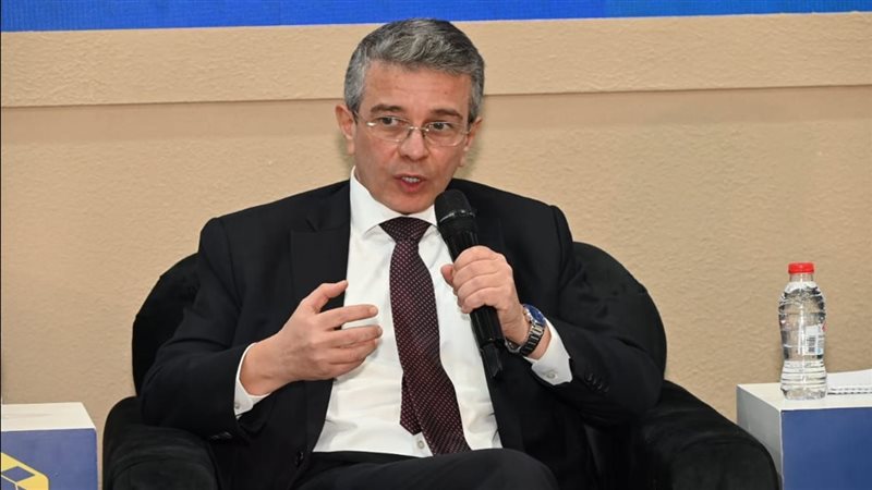 أحمد أموي رئيس مصلحة الجمارك