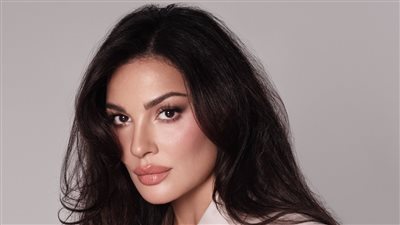 جلسة تصوير جديدة مثيرة لنادين نسيب نجيم.. السر في التايجر