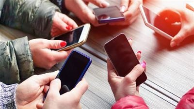 من يتفوق في صراع الأداء والكاميرا؟ هونر V3 يواجه شاومي ألترا