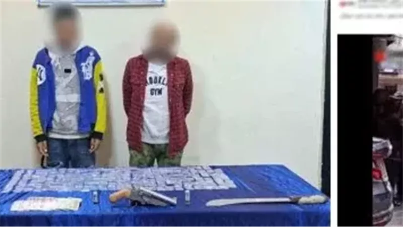 المتهمان عقب القبض عليهما