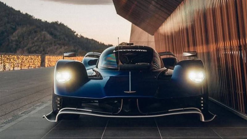  أستون مارتن فالكيري (Aston Martin Valkyrie)