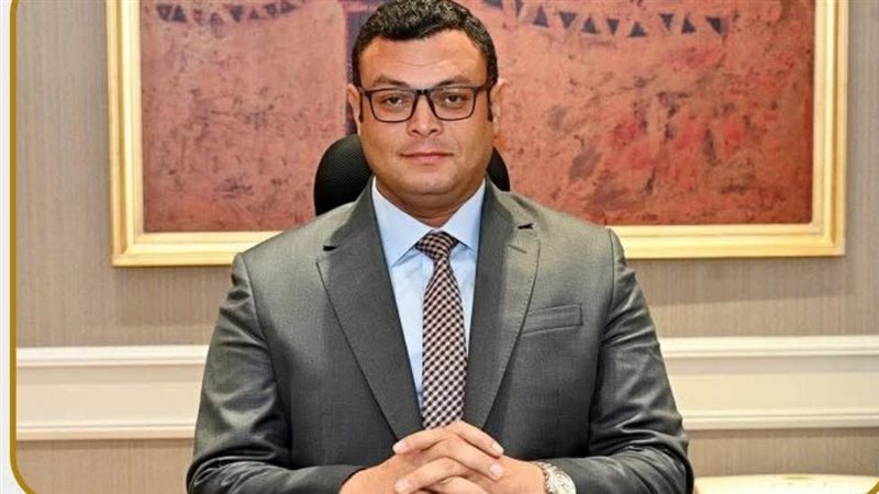 وزير الإسكان 