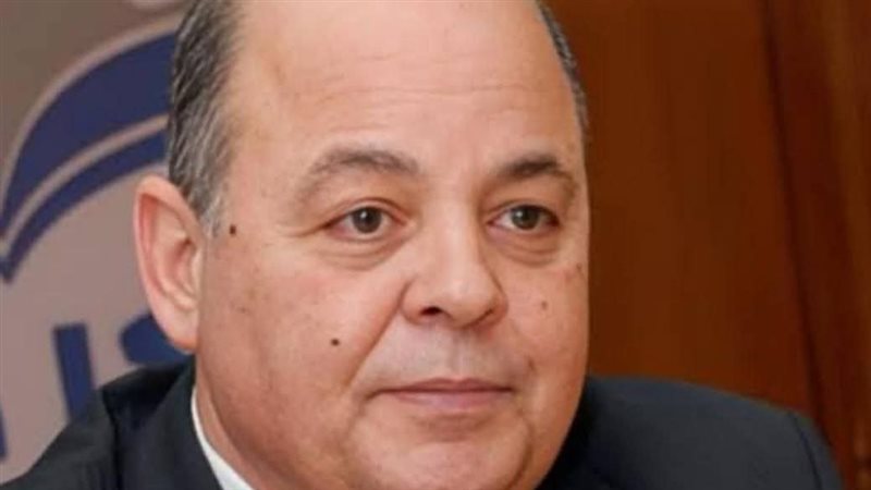 الدكتور صابر عرب 