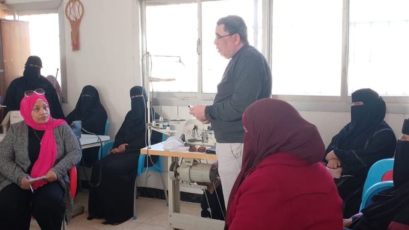 دورة خياطة 