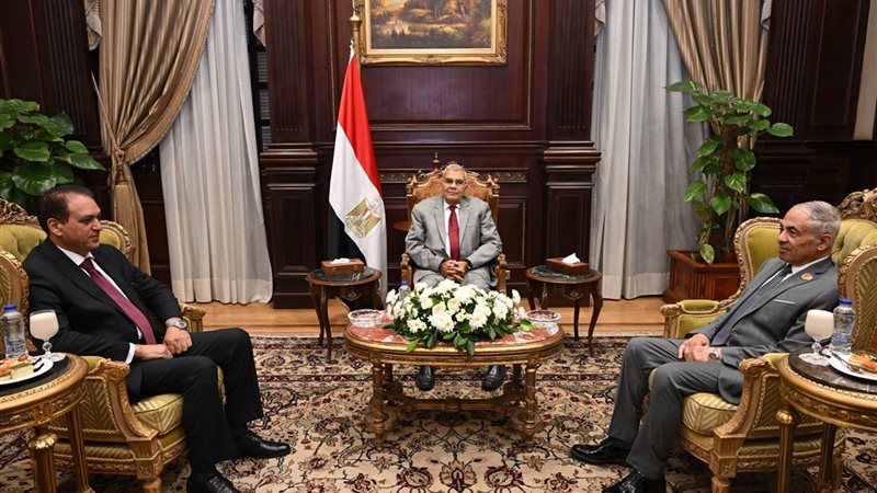 اللقاء