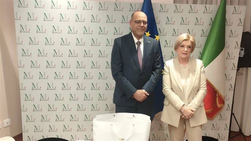 وزير العمل