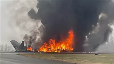 مأساة جوية بكارولاينا الشمالية.. تحطم طائرة رجال أعمال أثناء هبوطها بمطار أمريكي
