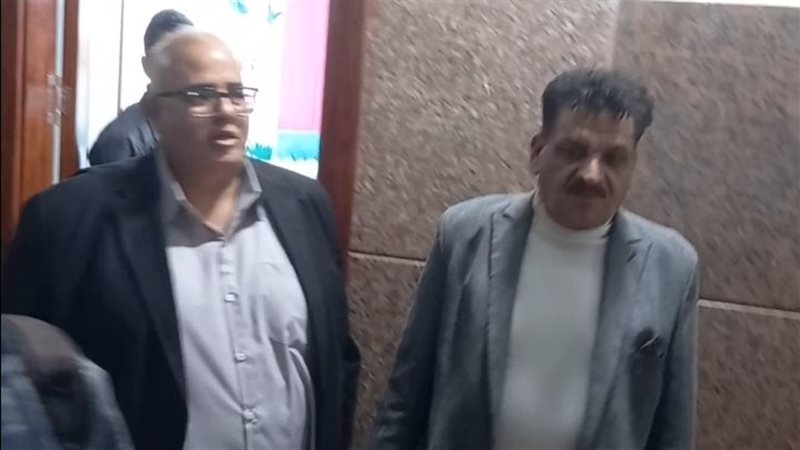 محمد زهران مرشح الغلابة يقوم بجولة تفقدية بمدرسة النصر سكول