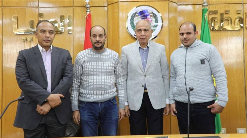 محافظ المنيا