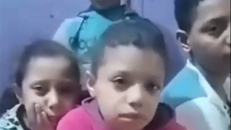 الأطفال 