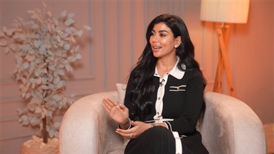 كارولين عزمي: أحمد العوضي ابن بلد.. ومقولة الأعلى أجرًا «حقيقة»