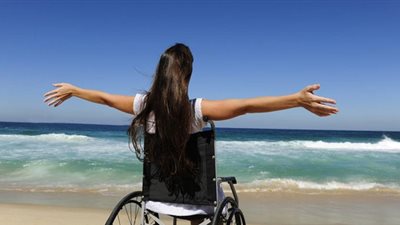 تخفيض عدد ساعات العمل اليومية بمقدار ساعة للموظفة 