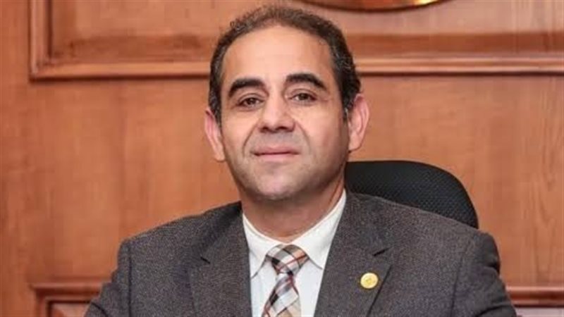 الدكتور شريف يوسف صالح رئيس جامعة بورسعيد