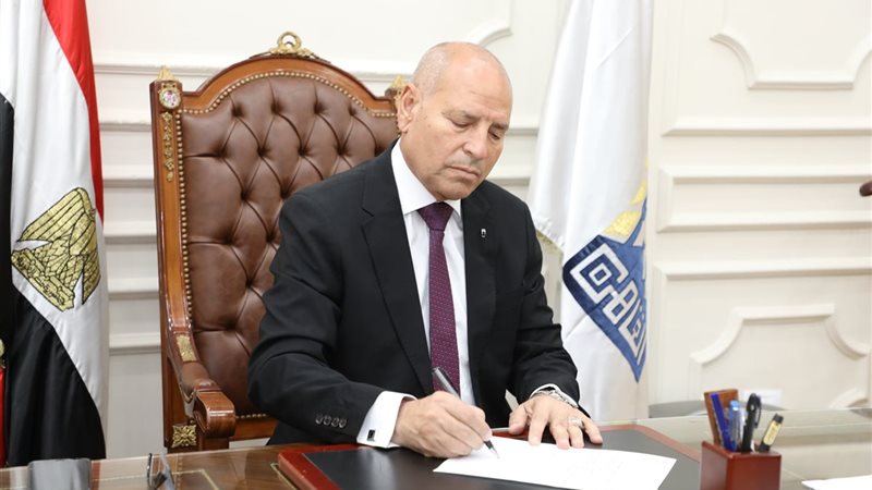  د. إبراهيم صابر محافظ القاهرة