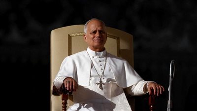 ليو الرابع عشر يطلق نداءً عالميًا للسلام في عيد الميلاد