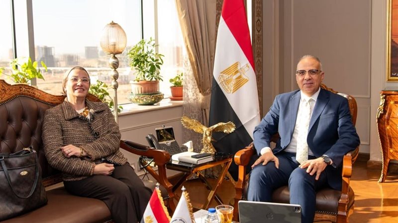 اللقاء