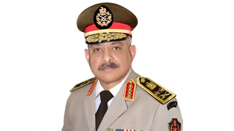 وزير الدفاع  عبدالمجيد صقر القائد العام للقوات المسلحة