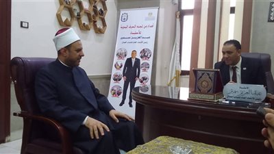 وفد مجمع البحوث الإسلامية بالأزهر يزور مقر الاتحاد العام لشباب العمال 