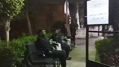 انهيار شقيقته في وداعه الأخير.. تشييع عزاء الفنان طارق الأمير