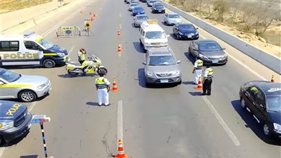 غرامة تصل إلى 10 آلاف جنيه..تشديد عقوبات السرعة المفرطة ومخالفة المسار في مصر