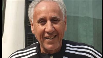 وزير الشباب يوجه بتقديم أفضل رعاية صحية لحسن علي حارس الترسانة السابق
