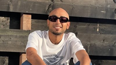 شحتة كاريكا يكشف مفاجأة عن الراحل أحمد دقدق: أوصى بحذف أغانيه