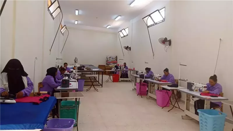  تجفيف الطماطم بمجمع قرية الكيمان