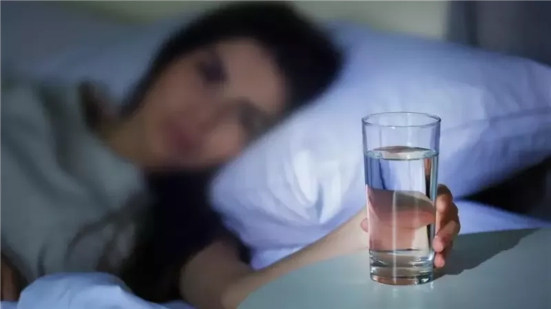 شرب الماء