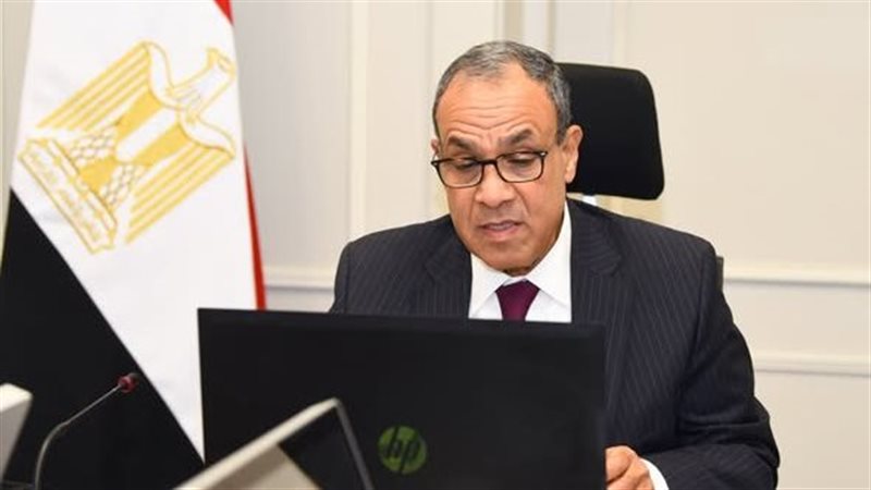  وزير الخارجية