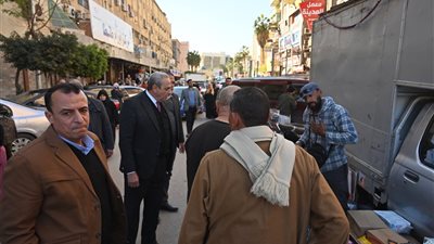 محافظ الغربية يتفقد شوارع طنطا ويتابع الاستعدادات لتأمين احتفالات العام الجديد للمواطنين