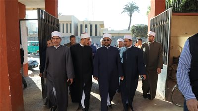 أمين البحوث الإسلاميَّة يتفقَّد منطقة الوعظ ولجنة الفتوى والمعرِض الدائم للكتاب بالمنوفية