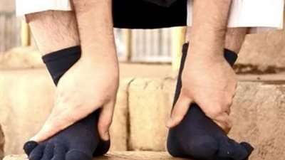 هل يجوز المسح على الجوارب أثناء الوضوء في العمل؟.. أمين الفتوى يجيب