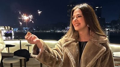 «أجمل مفاجأة على ضفاف النيل».. دنيا سمير غانم تشكر أسرتها وجمهورها 