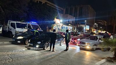 حملة أمنية مكبرة بحلوان لمتابعة تراخيص السيارات ومصادرة مركبات التوك توك المخالفة 