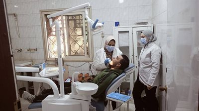 محافظ الدقهلية يوجه بتقديم كافة الخدمات الطبية للمرضي بطب أسرة قرية طنامل