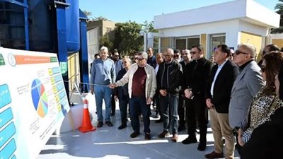 مدبولى يتفقد محطة رفع صرف صحي 