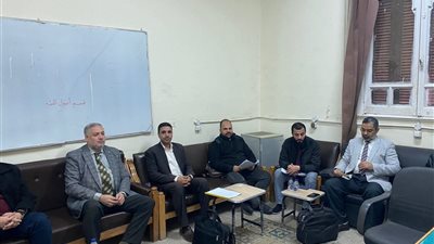 مجلس قسم أصول الفقه بكلية الشريعة يناقش كتاب 