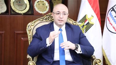 محافظ بني سويف يناقش التقرير السنوي بشأن حصاد القومي للمرأة على مدار 2025