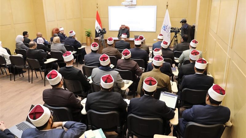 مفتي الجمهورية خلال اللقاء 