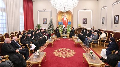 قيادات الكنيسة الكاثوليكية يهنئون قداسة البابا بالعيد