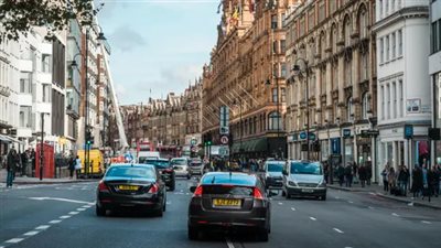 المملكة المتحدة تتجه نحو الكهرباء .. مبيعات السيارات الجديدة ترتفع 3.5%