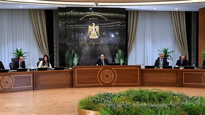 لقطات من المؤتمر الصحفي الأسبوعي لرئيس الوزراء 