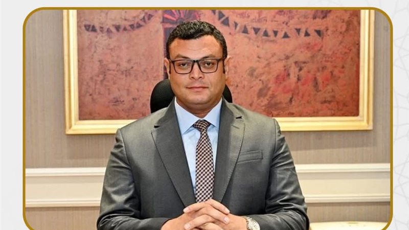 وزير الإسكان 