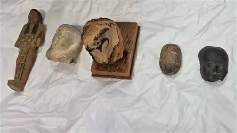  العثور مجمع سكني للرهبان