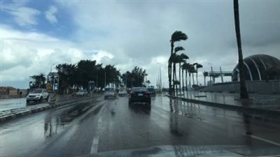 حالة الطقس الآن في شمال مصر.. أمطار غزيرة ورياح نشطة وتحذيرات للملاحة البحرية