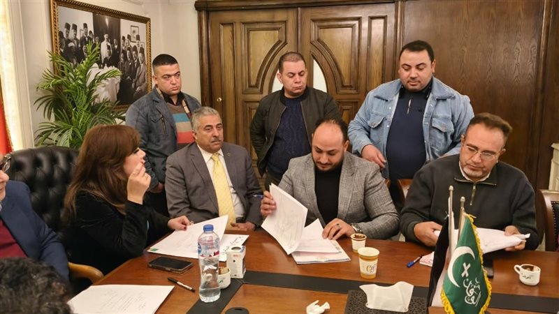 الحسيني الشرقاوي يتقدم بأوراق ترشحه لانتخابات رئاسة الوفد